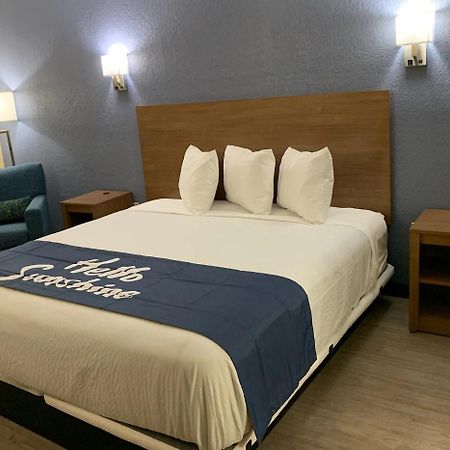 Days Inn by Wyndham Apopka/Orlando Bagian luar foto