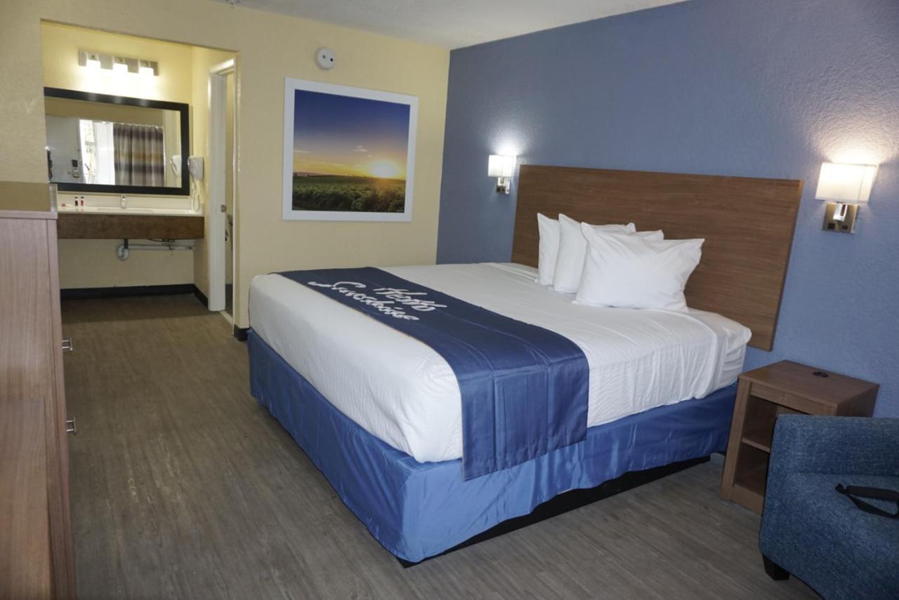Days Inn by Wyndham Apopka/Orlando Bagian luar foto