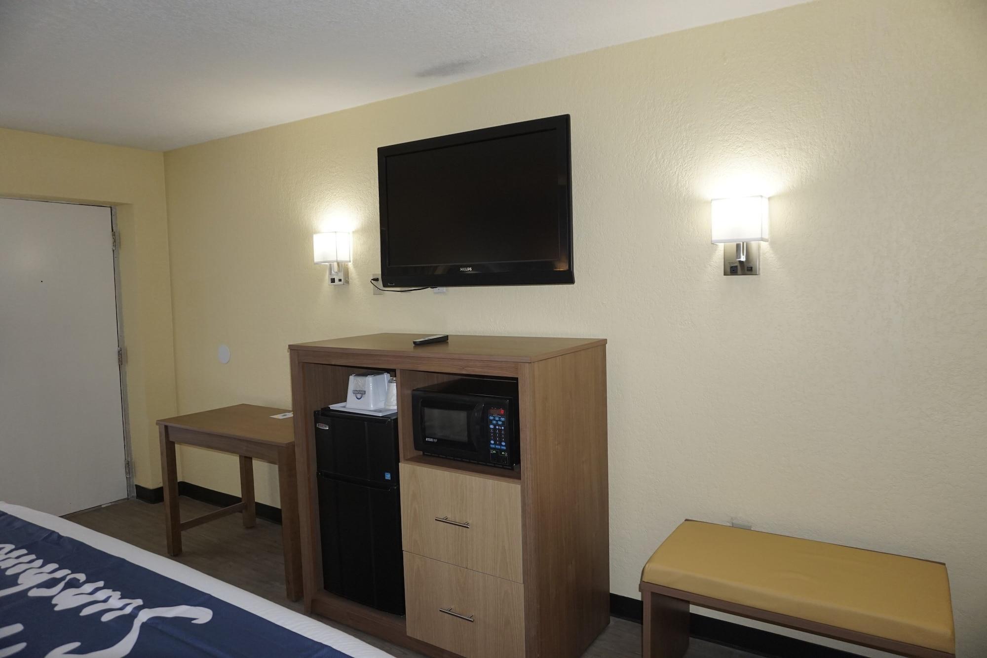 Days Inn by Wyndham Apopka/Orlando Bagian luar foto